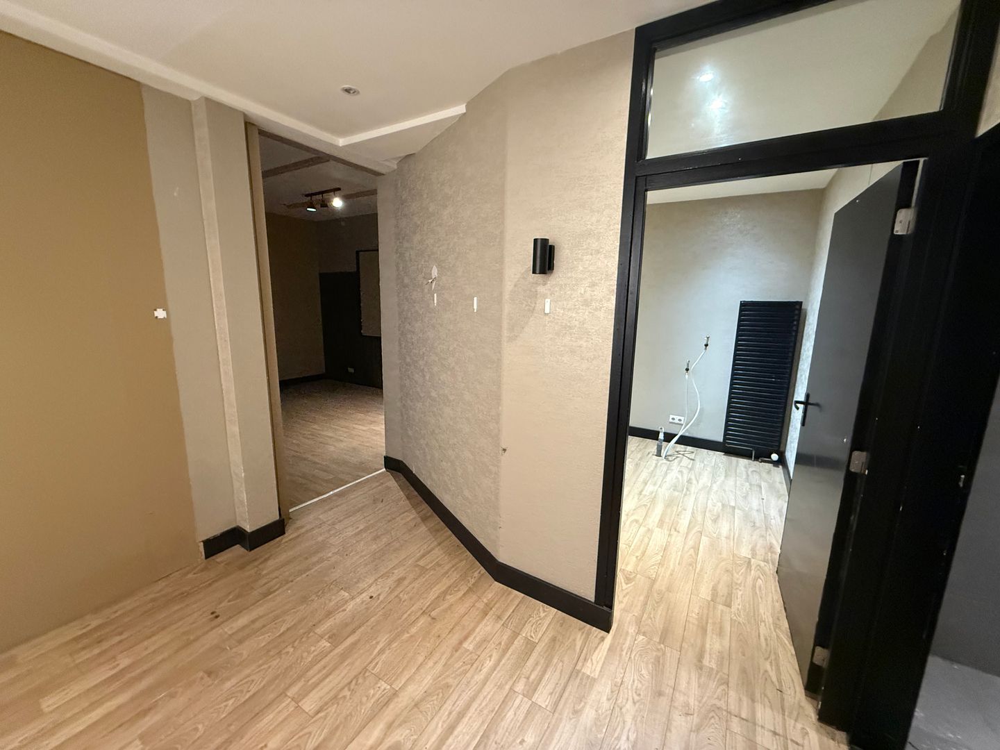 View photo 4 of Gentsestraat 13