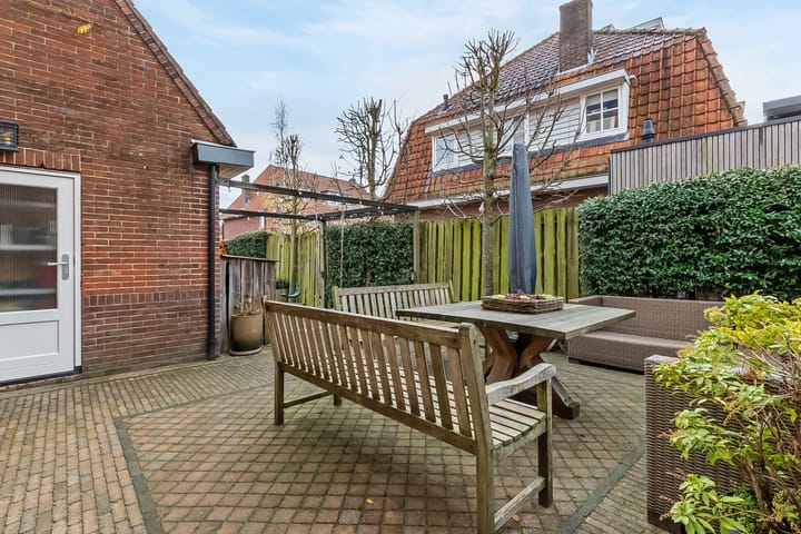 Foto 33 van Helmerslaan 2