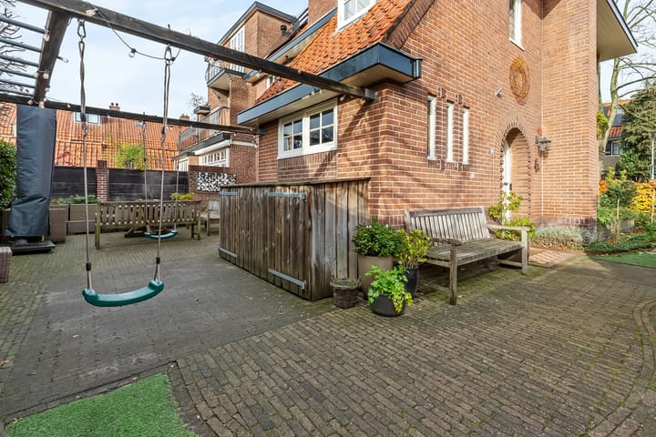 Foto 36 van Helmerslaan 2