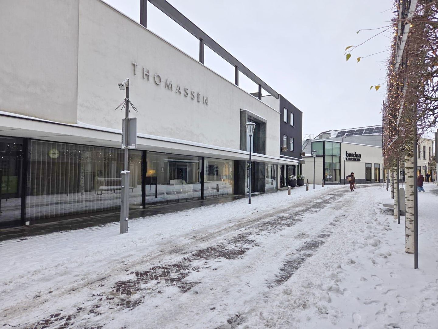 View photo 2 of Wilhelminastraat 6