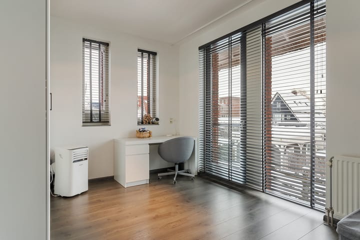 Foto 15 van Bakemastraat 8