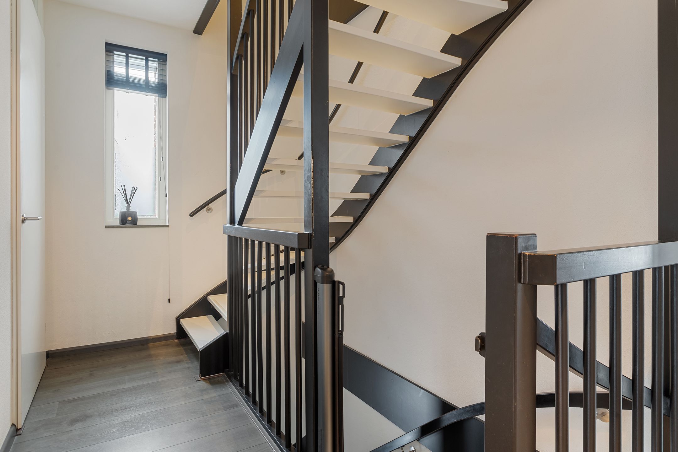 Photo 18 of Bakemastraat 8