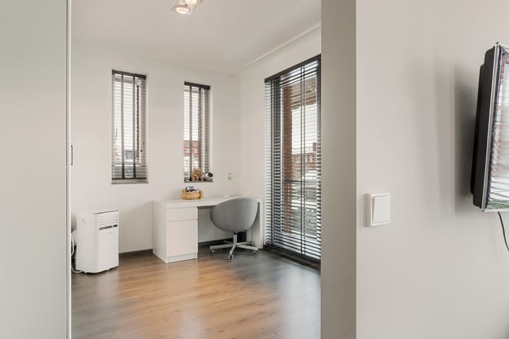 Foto 21 van Bakemastraat 8