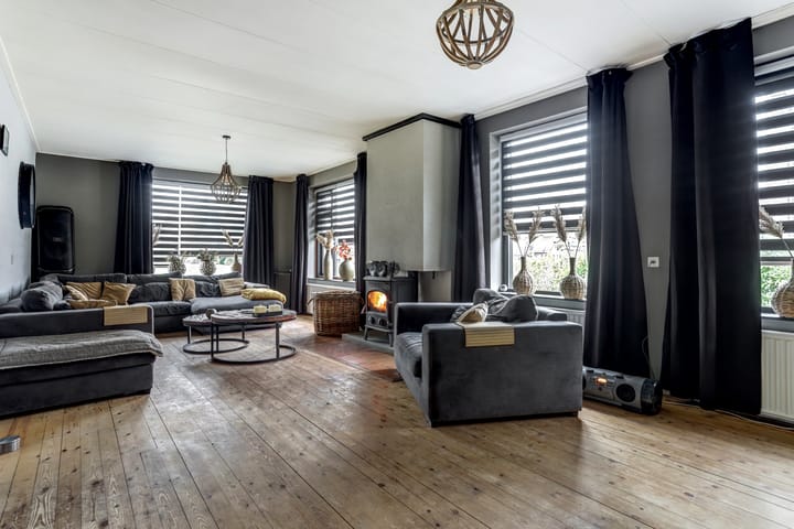 Foto 11 van Parallelweg 40