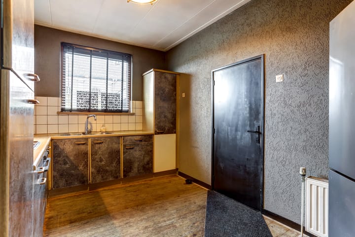 Foto 15 van Parallelweg 40