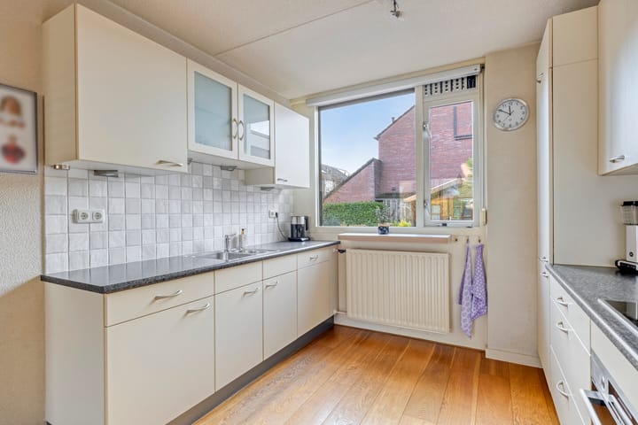 Foto 11 van Limburgsingel 98