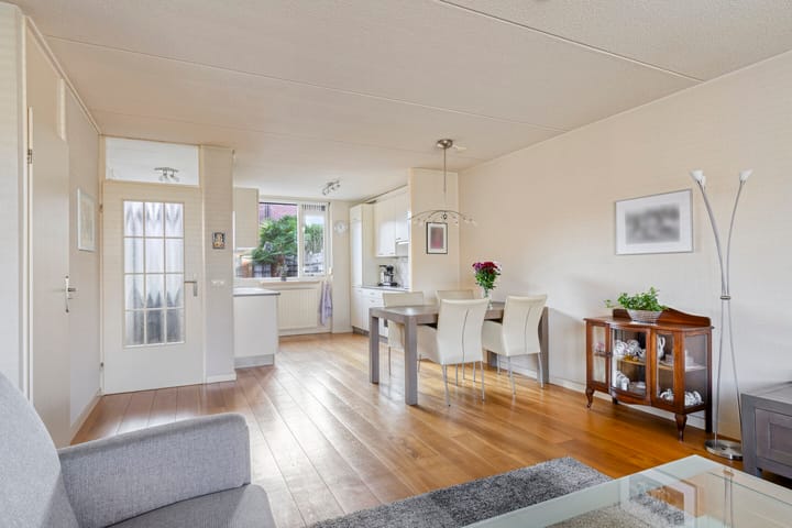 Foto 23 van Limburgsingel 98