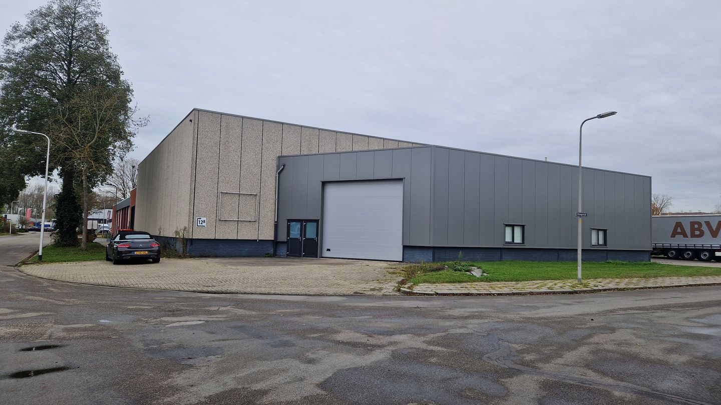 Bekijk foto 2 van Elbingstraat 12