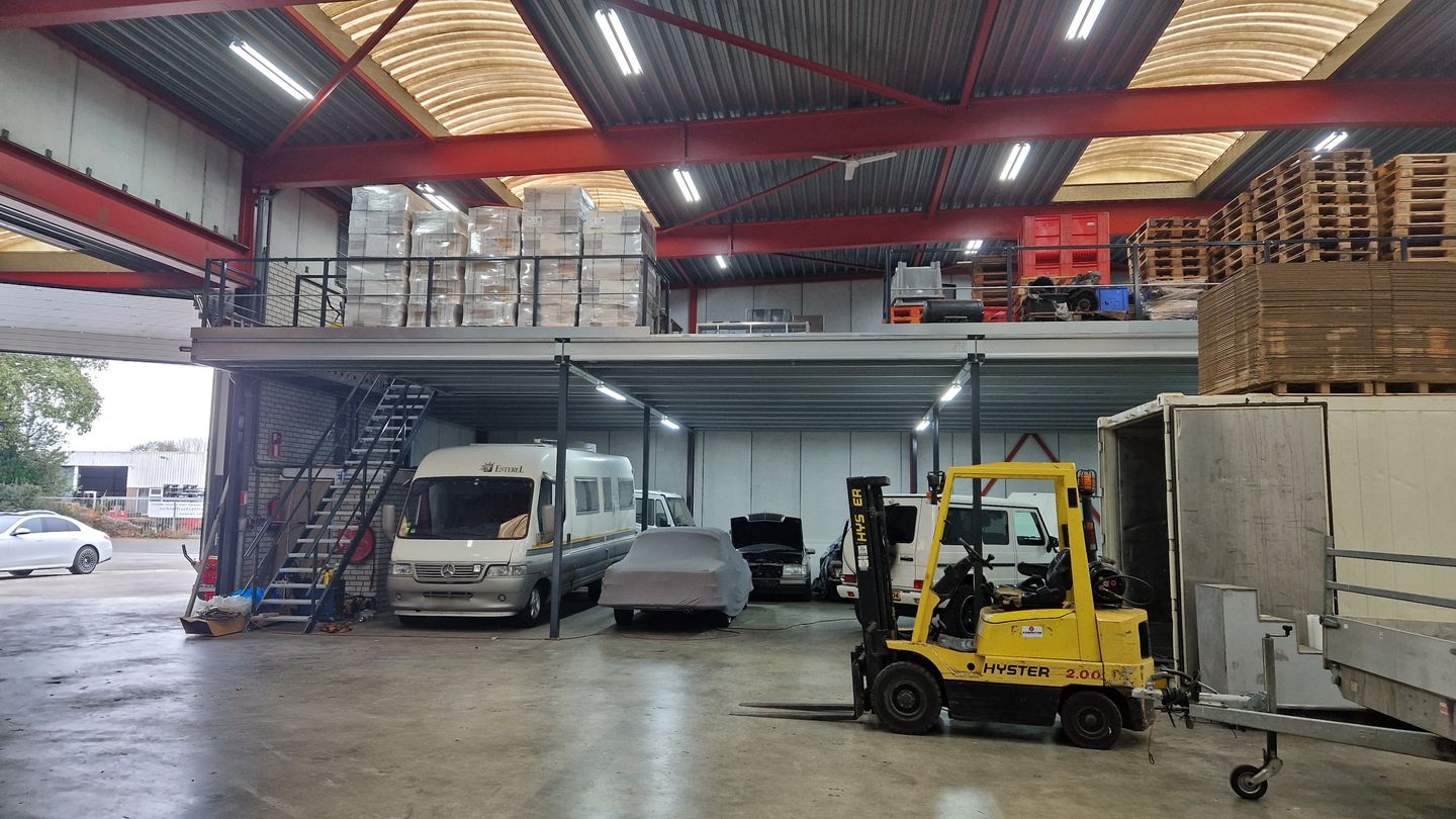 Bekijk foto 4 van Elbingstraat 12