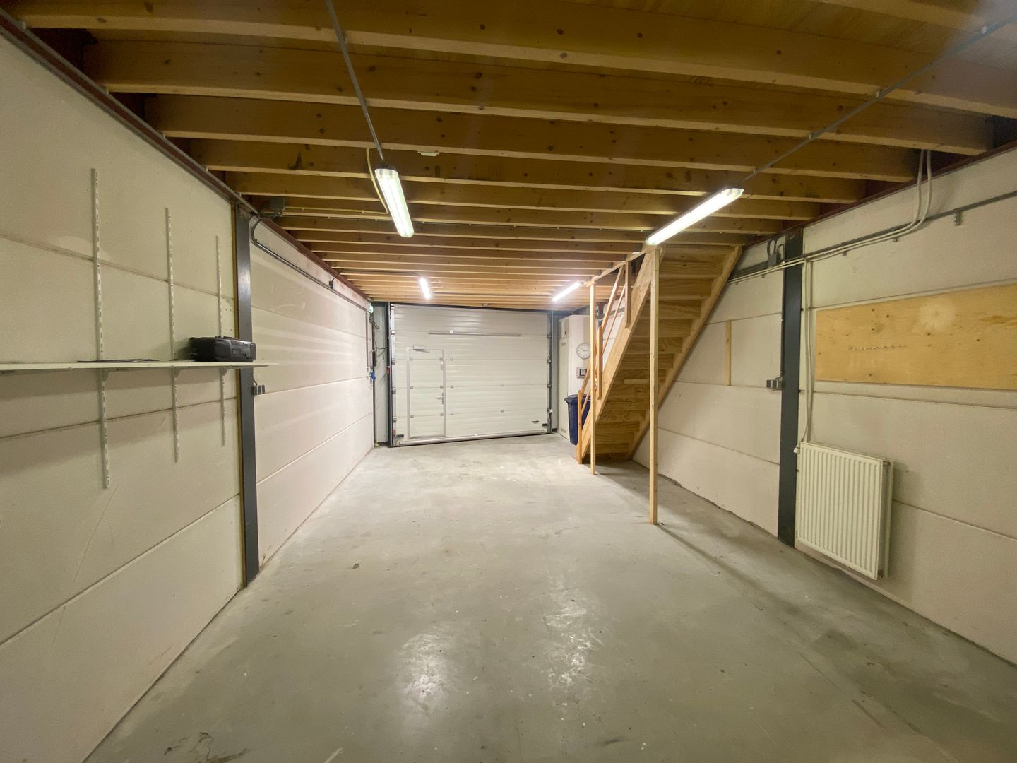 Bekijk foto 3 van Neonweg 182