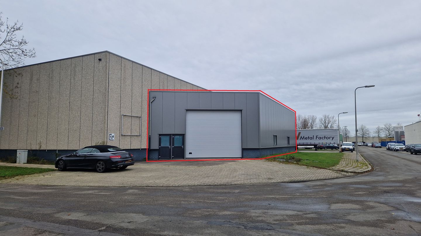 Bekijk foto 1 van Elbingstraat 12