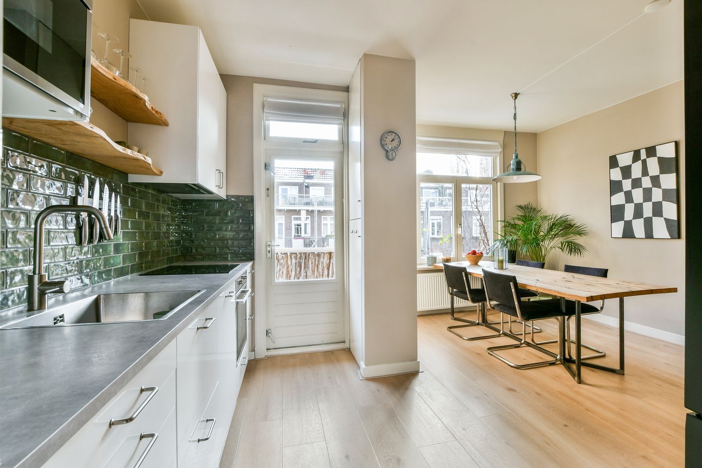 Foto 14 van Roerstraat 7-3