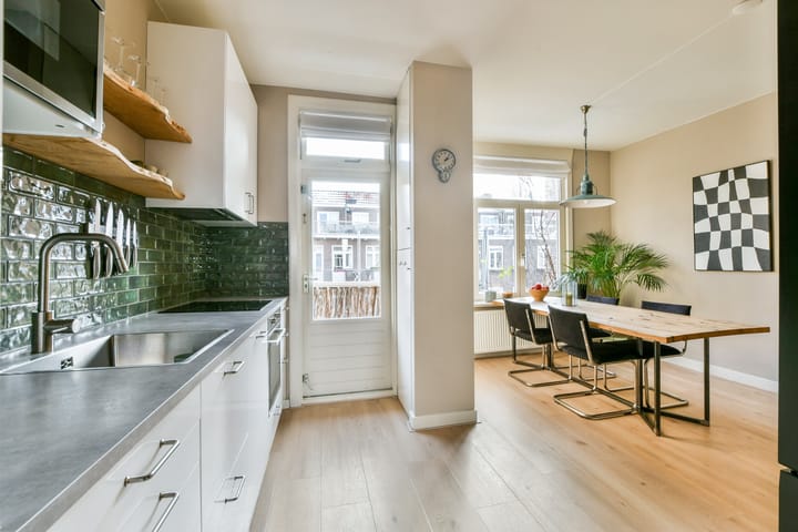 Foto 14 van Roerstraat 7-3