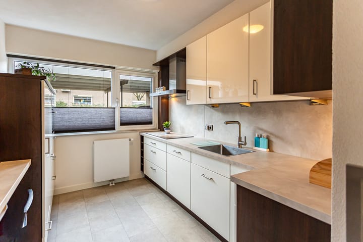 Foto 16 van Lievensweg 76