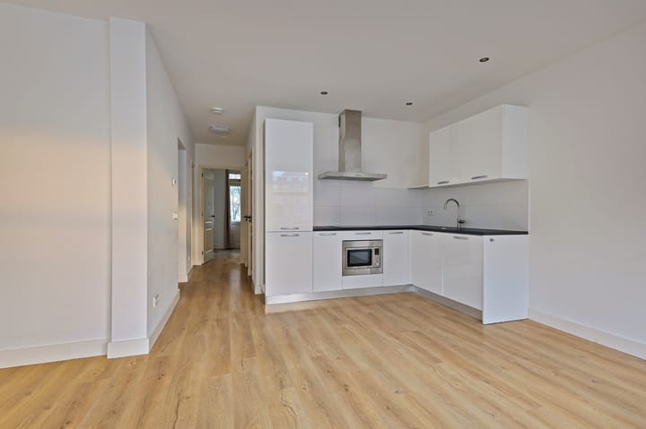 Foto 4 van Pieter van der Doesstraat 50-1