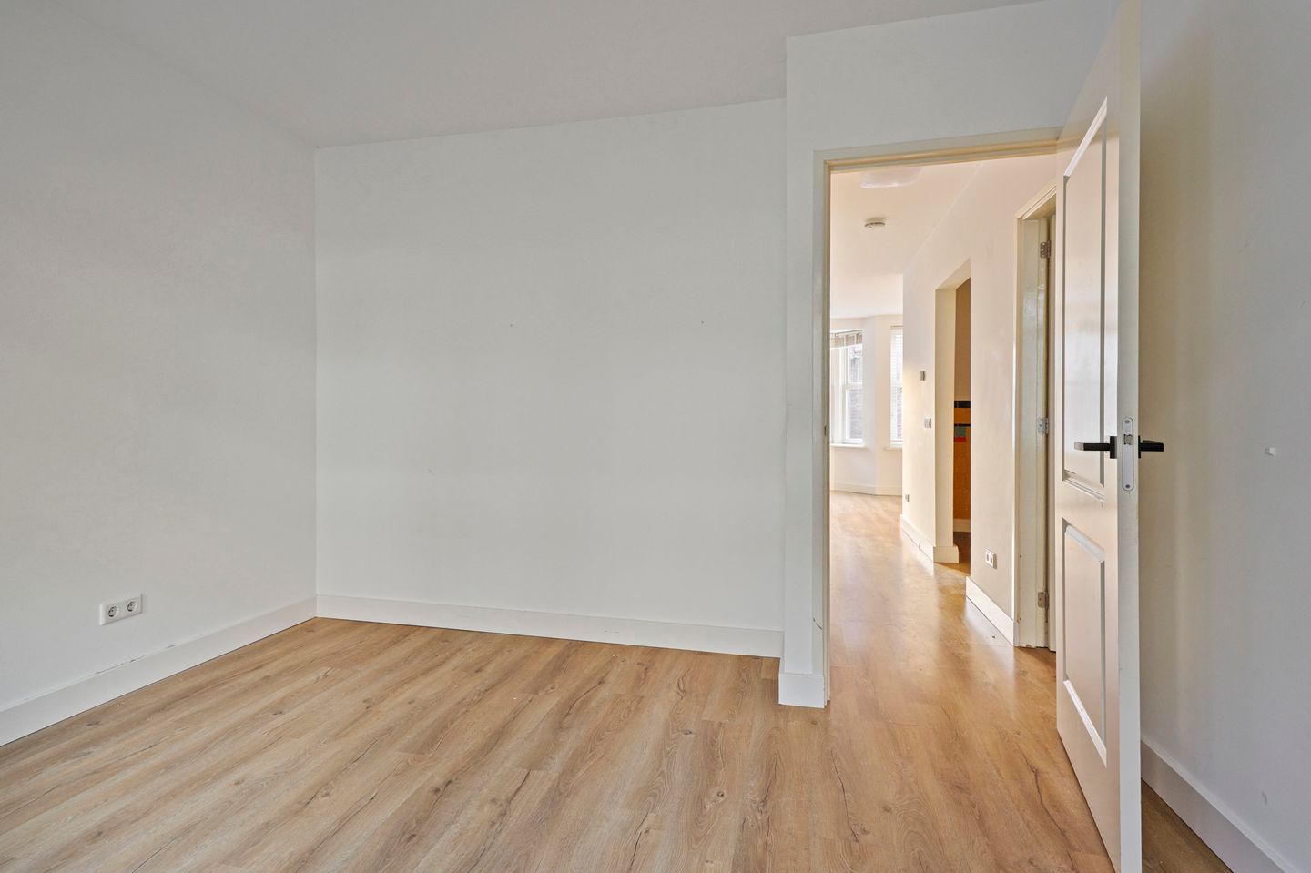 Foto 10 van Pieter van der Doesstraat 50-1