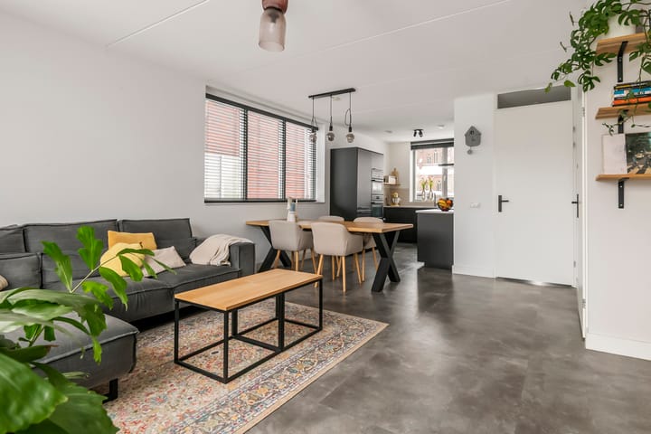 Foto 9 van Renetstraat 19