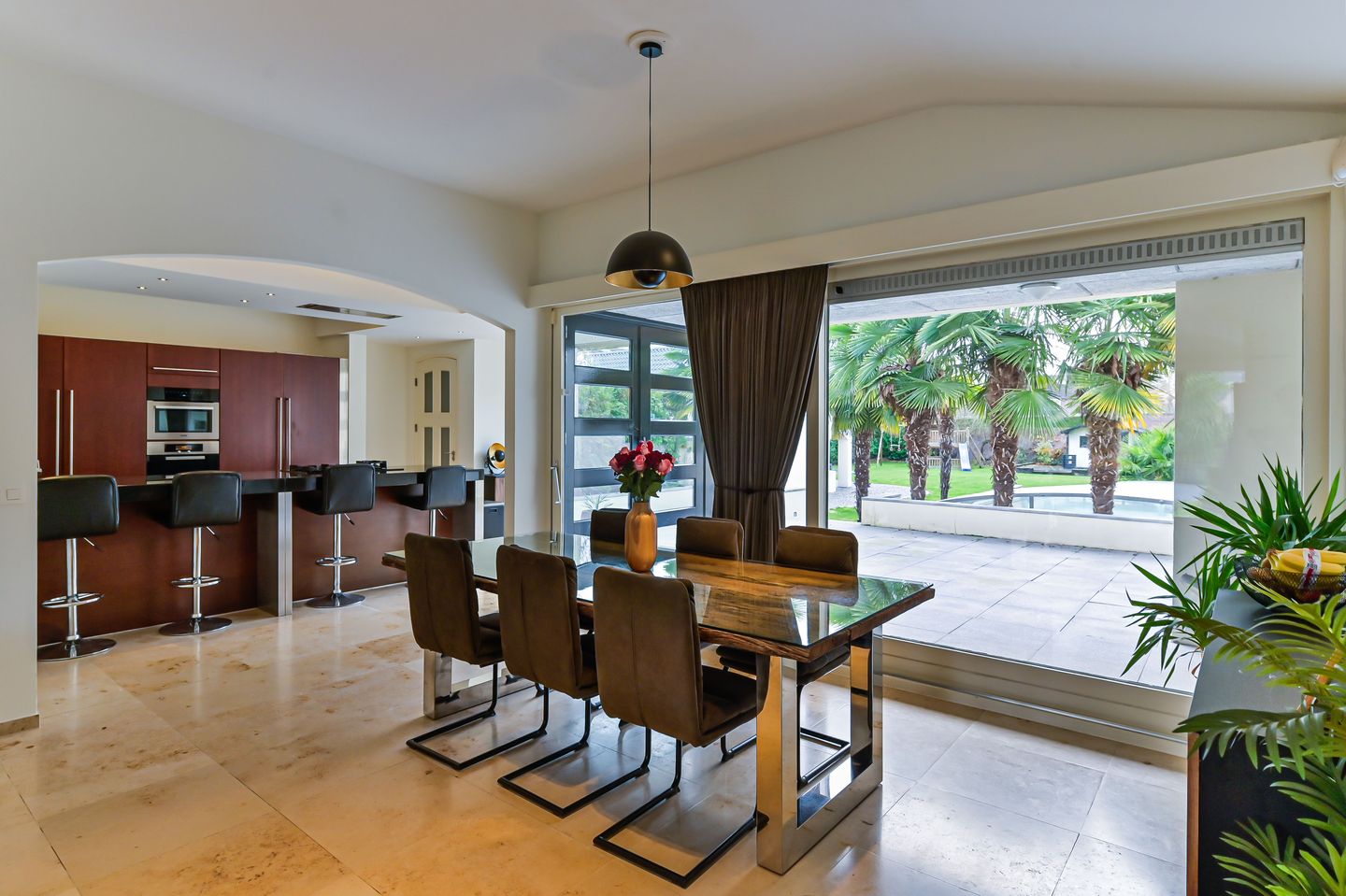 Foto 14 van Hoveniersstraat 4