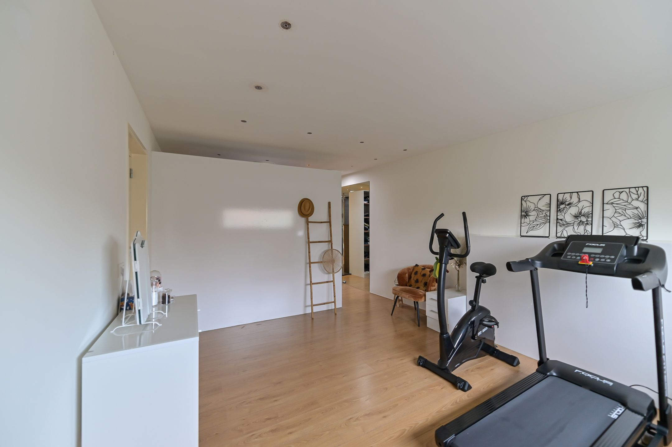 Foto 18 van Hoveniersstraat 4