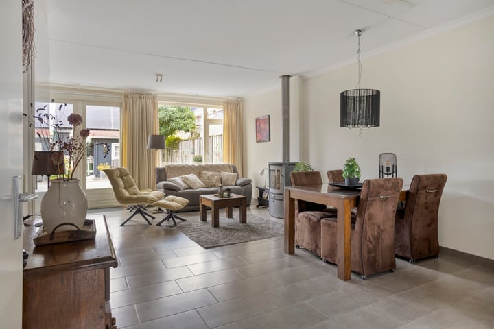 Foto 9 van Paul Butterfieldstraat 55