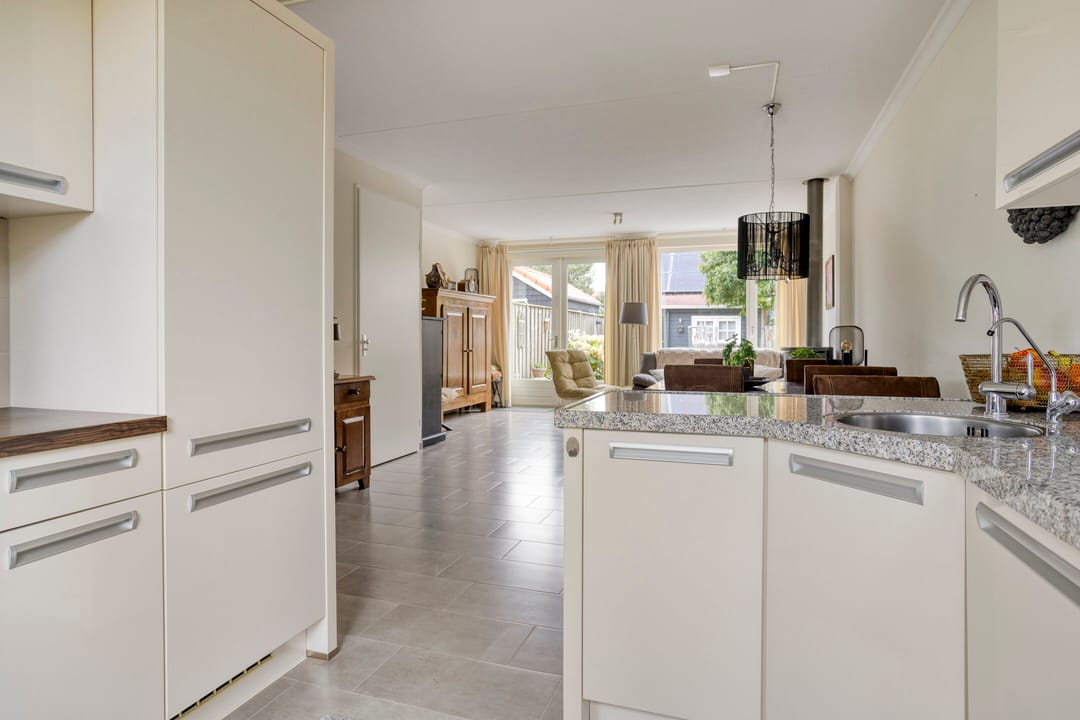 Foto 13 van Paul Butterfieldstraat 55