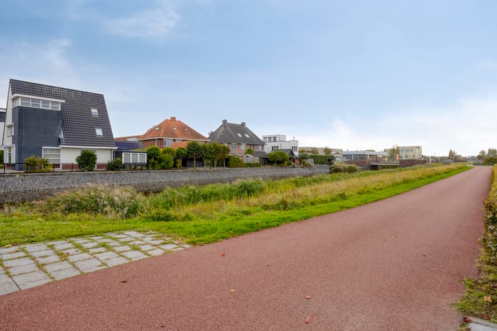 Foto 26 van Paul Butterfieldstraat 55