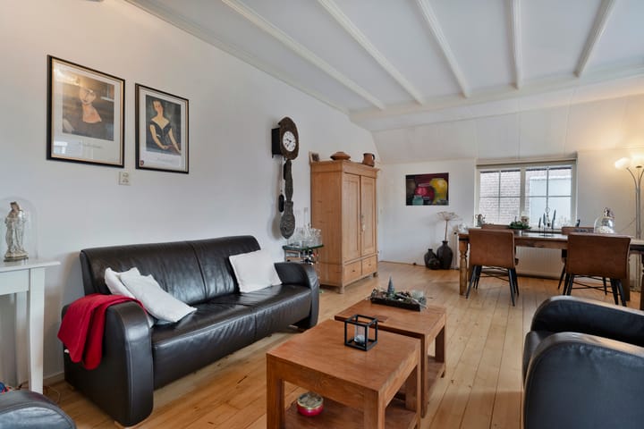 Foto 12 van Van Haeringenstraat 37