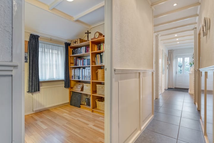 Foto 19 van Van Haeringenstraat 37