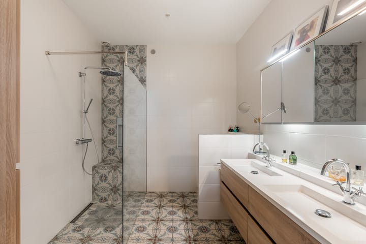 Foto 17 van Van der Hoevenplein 228