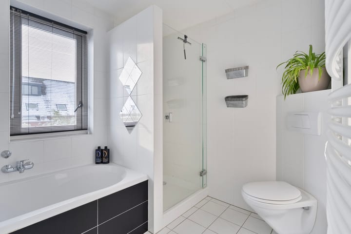 Foto 20 van Van Rechterenallee 30