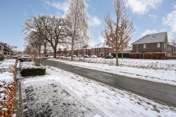 Foto 42 van Van Rechterenallee 30