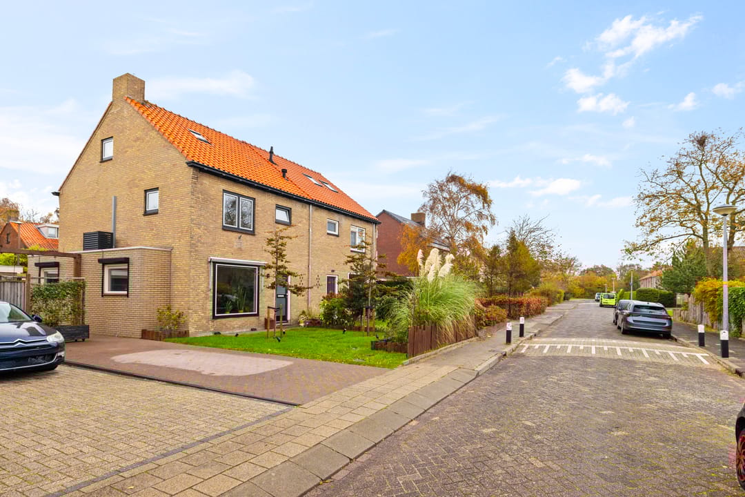 Photo 2 of Bremstraat 6