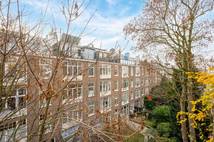 Photo 37 of Koninginneweg 225-3