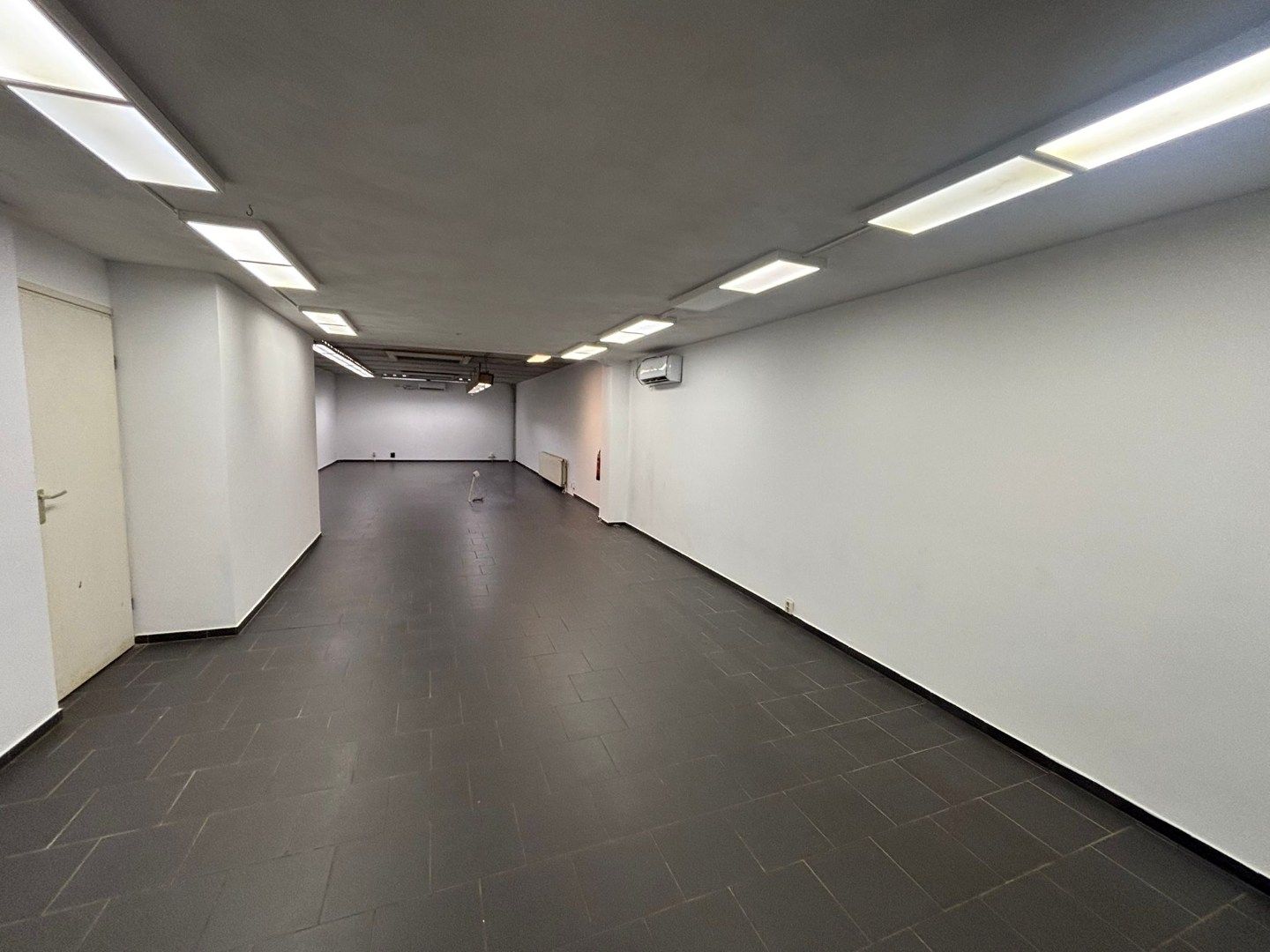 View photo 3 of Valburgseweg 12