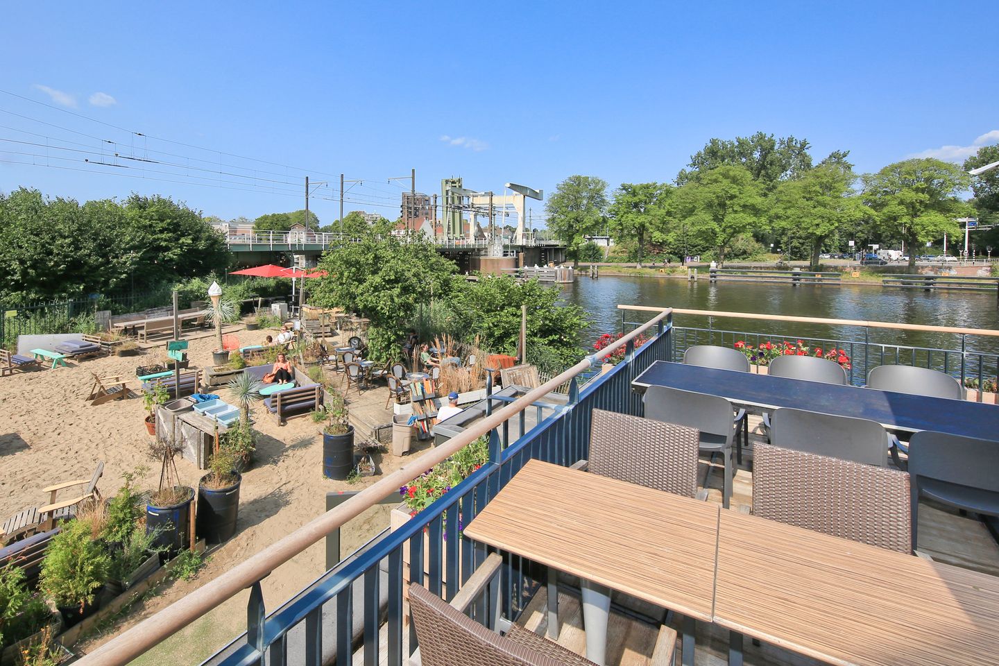 Foto 34 van Wim van Eststraat 23