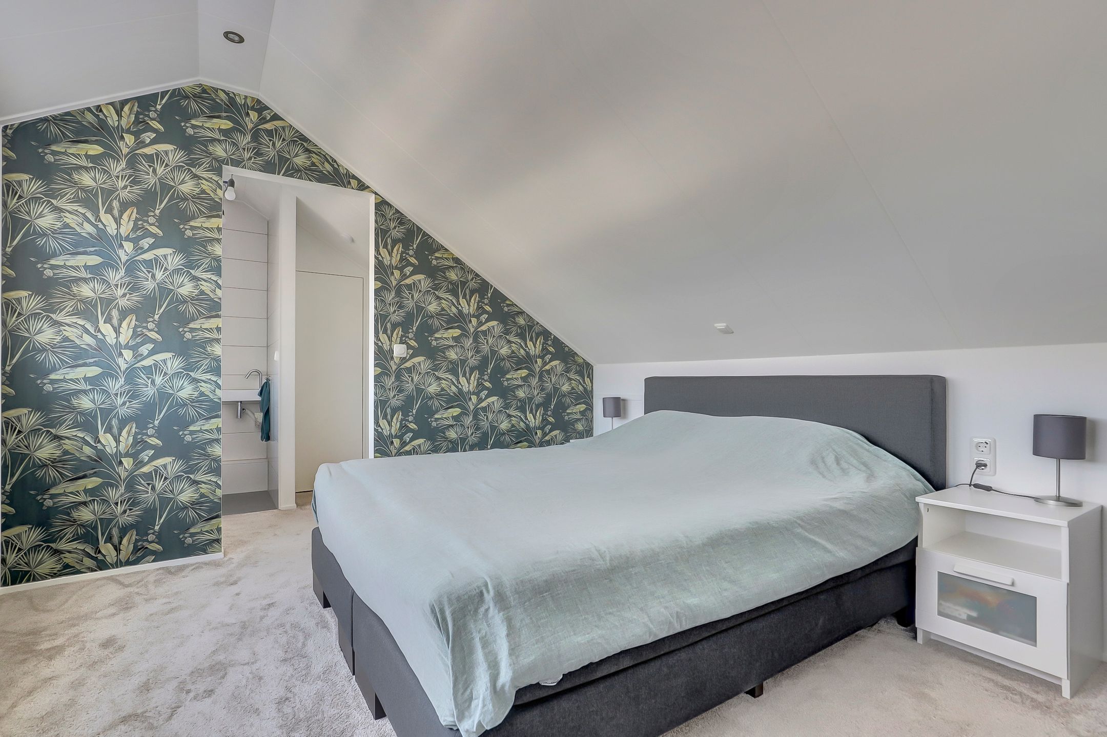 Photo 24 of Ribesstraat 12