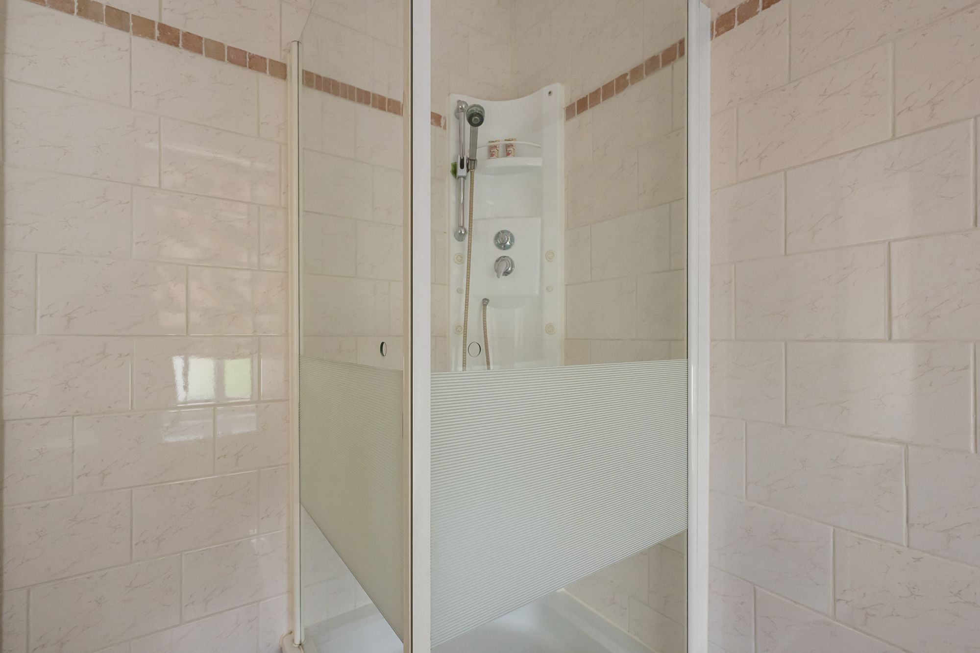 Foto 33 van Wijkerstraatweg 279