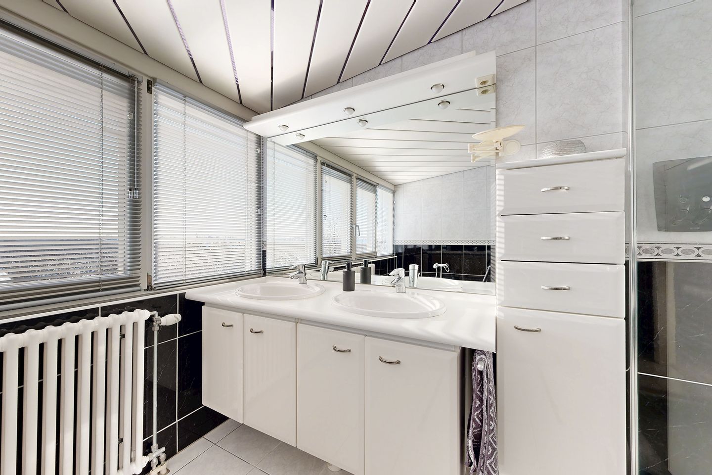 Photo 49 of Rondeel 55