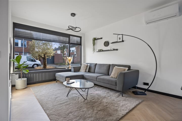 Foto 2 van Dokter Van Hoeckelstraat 15