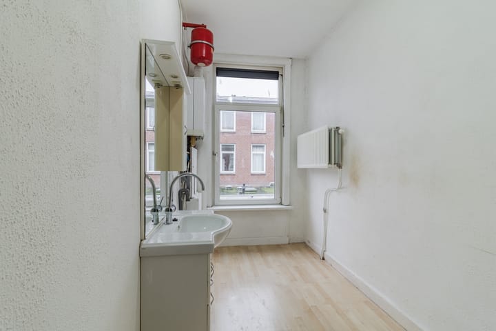 Photo 21 of Bloemfonteinstraat 15