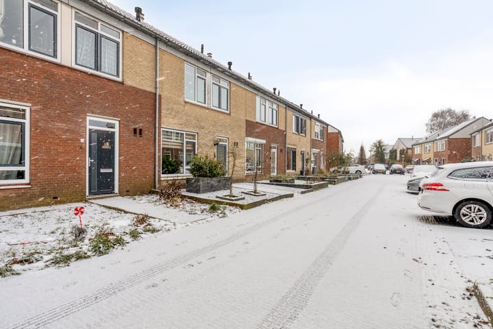 Photo 7 of Paulus Potterstraat 3