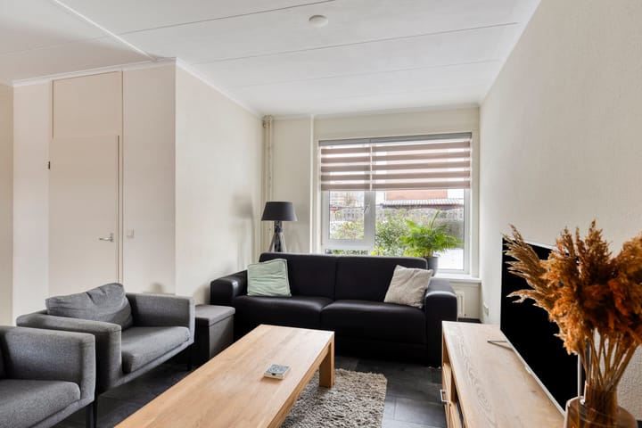 Photo 12 of Paulus Potterstraat 3