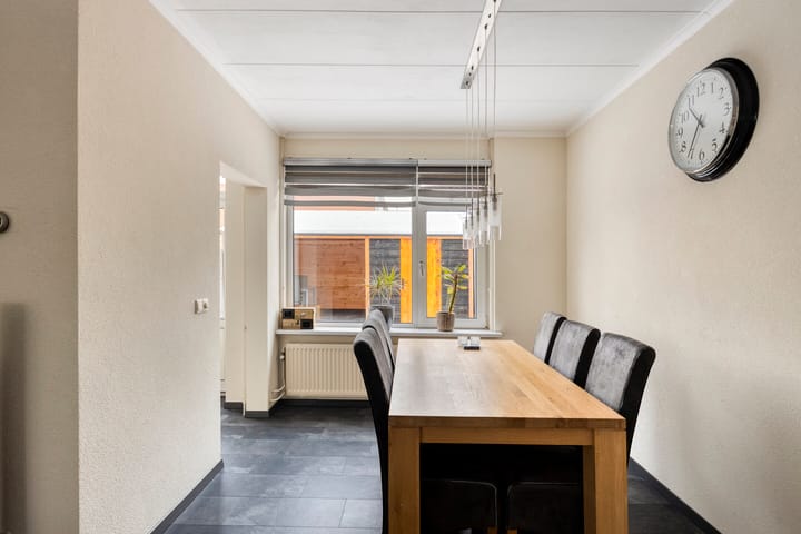 Photo 14 of Paulus Potterstraat 3