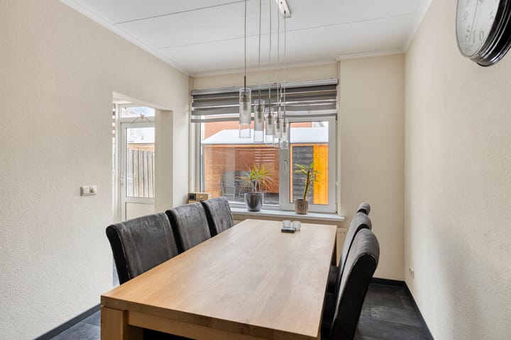 Photo 15 of Paulus Potterstraat 3