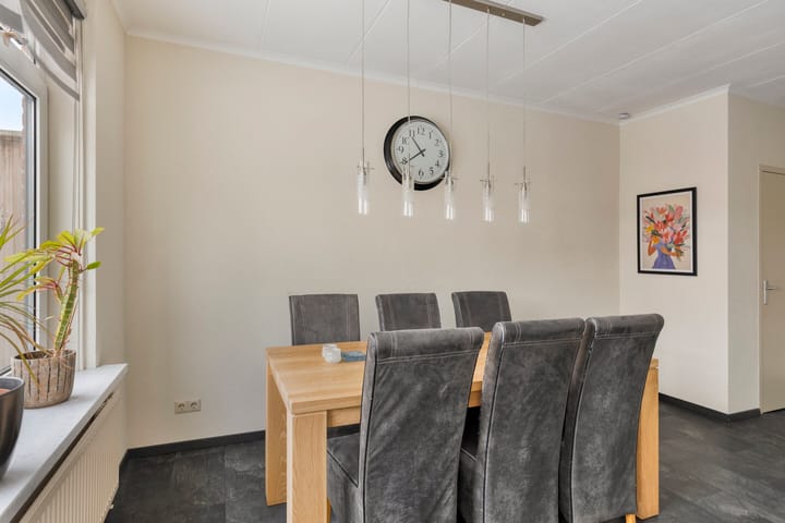 Photo 18 of Paulus Potterstraat 3