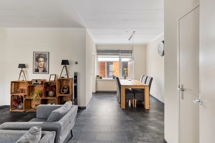 Photo 10 of Paulus Potterstraat 3