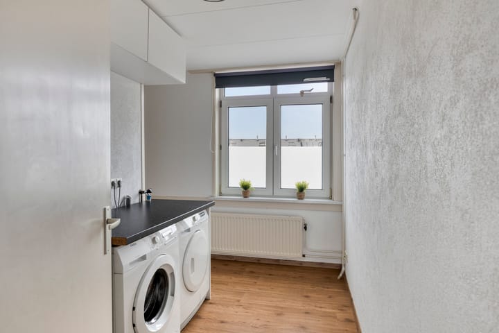 Photo 30 of Paulus Potterstraat 3