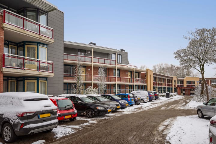 Foto 28 van Burg. Doffegnieslaan 2-F10