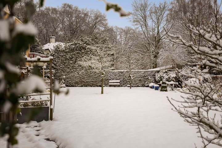 Foto 30 van Burg. Doffegnieslaan 2-F10