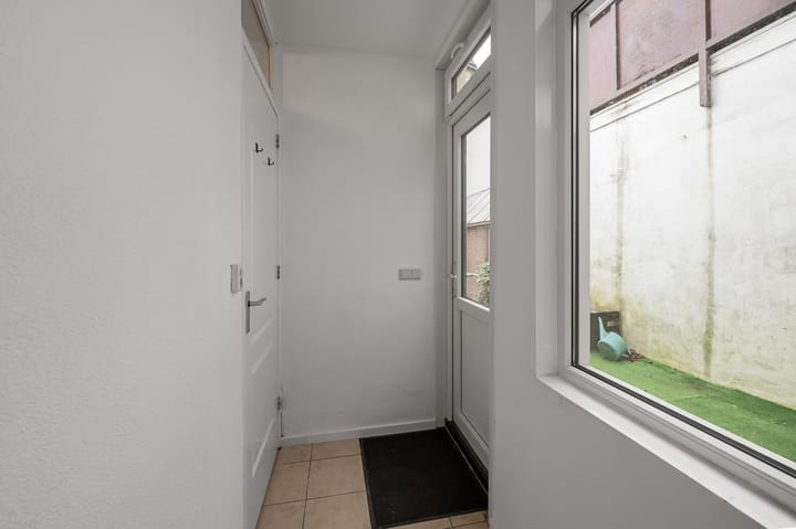 Photo 16 of Wijkerstraatweg 281